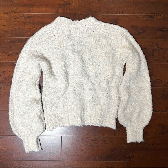 ASTR The Label Wrap Style Sweater Cream Boucle Balloon Sleeve Pullover Size XS - Picture 4 of 10
